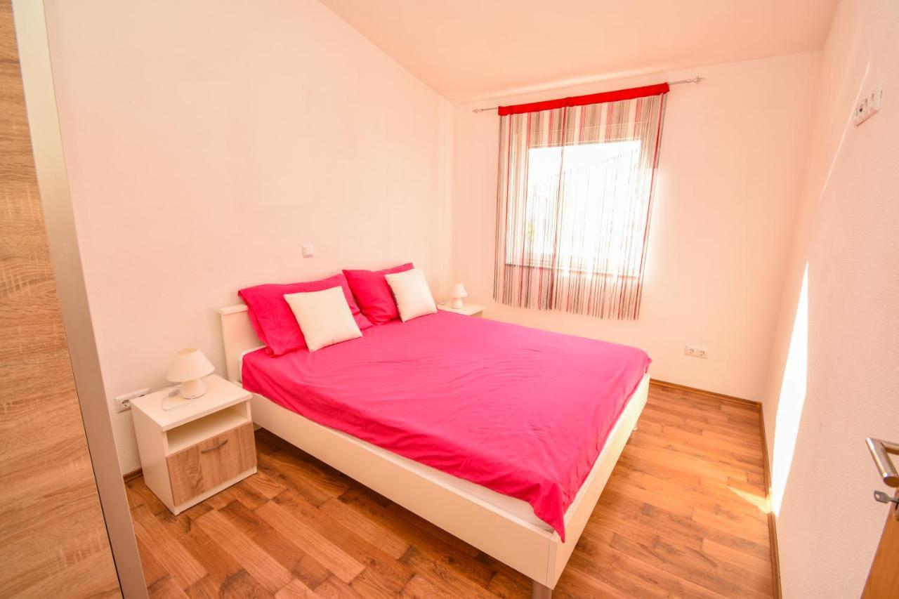 Apartmani Lukic Vir Exterior foto