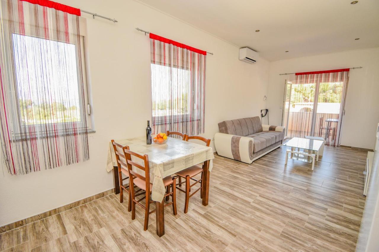 Apartmani Lukic Vir Exterior foto