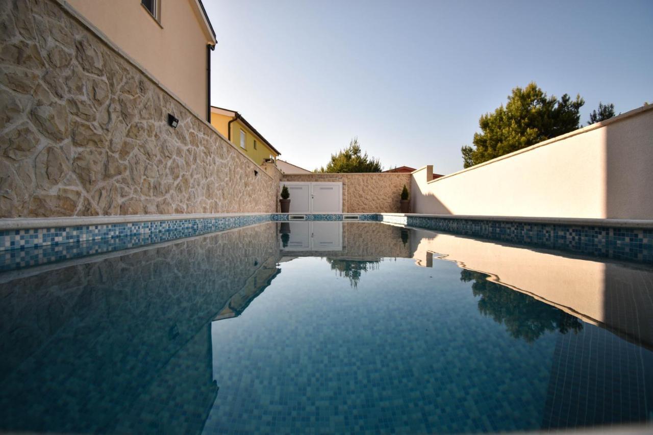 Apartmani Lukic Vir Exterior foto