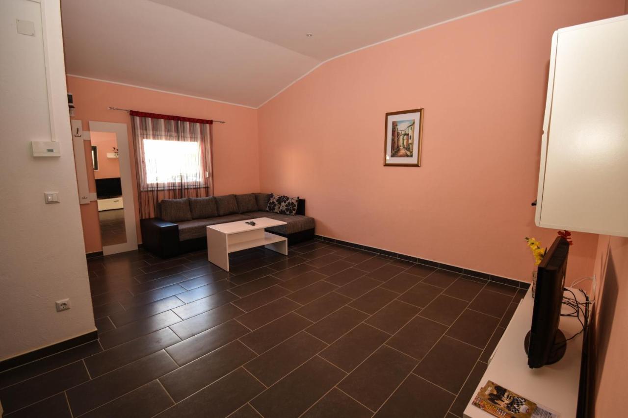 Apartmani Lukic Vir Exterior foto