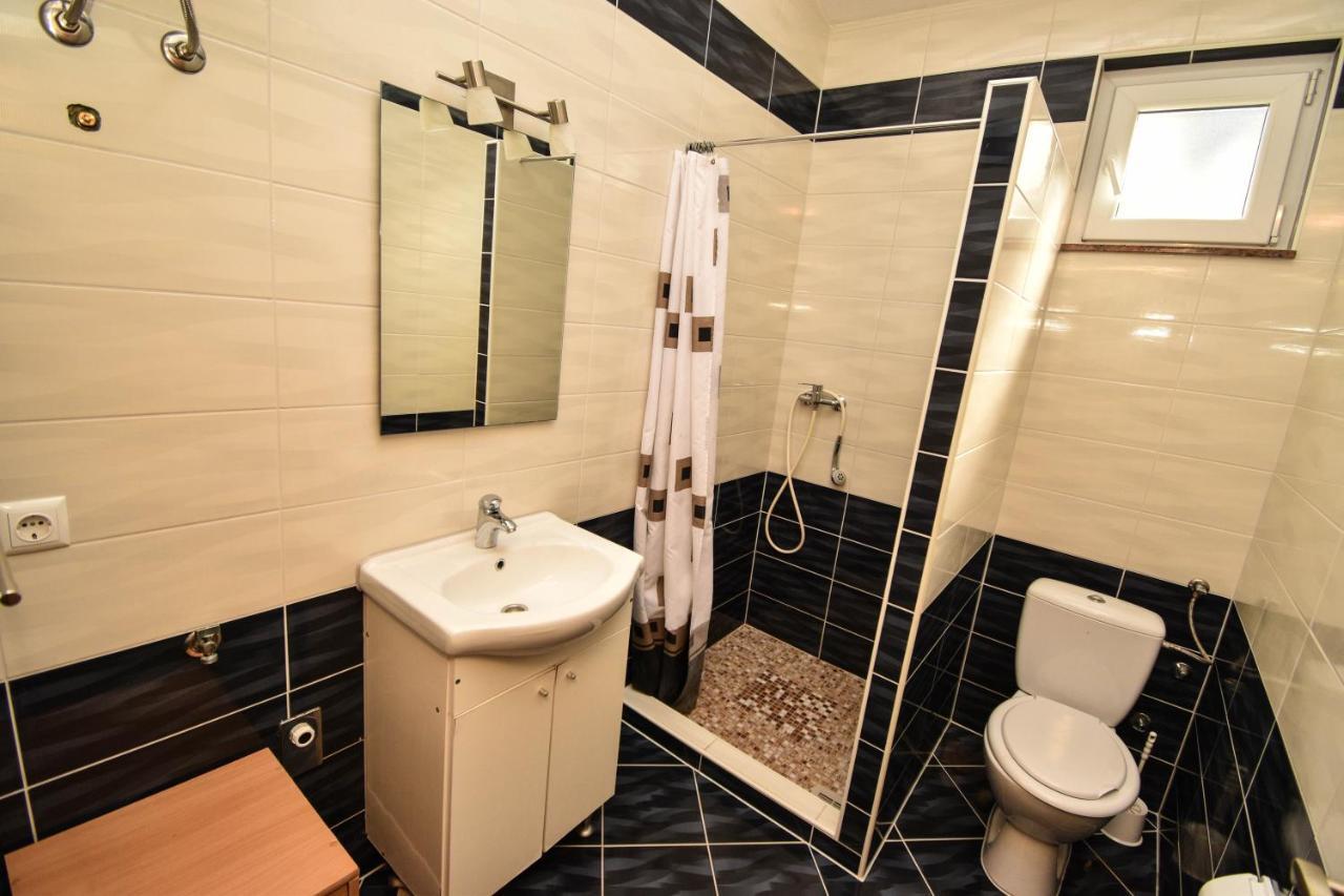 Apartmani Lukic Vir Exterior foto